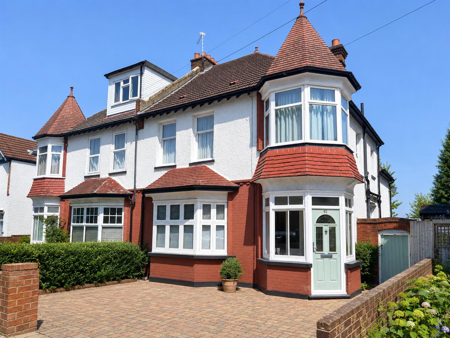 4 bed property in Park Hill, Carshalton